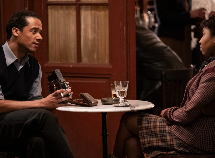 Louis (Jacob Anderson) and Claudia (Delainey Hayles) sitting at a cafe in Paris. Photo: AMC