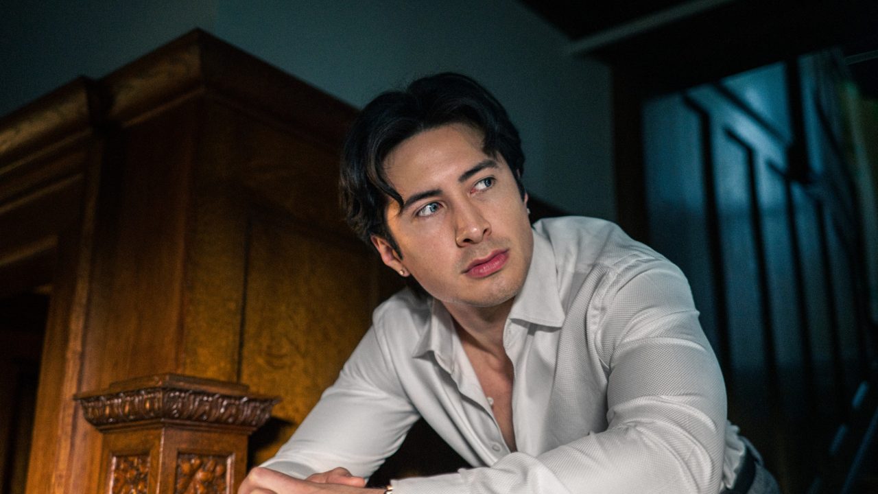 Hudson_Williams_in_YAGA_photo_credit_Crave_and_Christopher_Lawrence