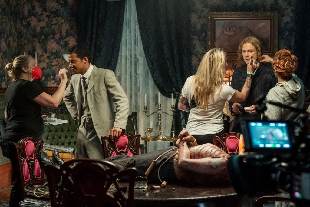 BTS, Jacob Anderson as Louis De Point Du Lac, Sam Reid as Lestat De Lioncourt - Interview with the Vampire _ Season 1, Episode 5 - Photo Credit: Alfonso Bresciani/AMC