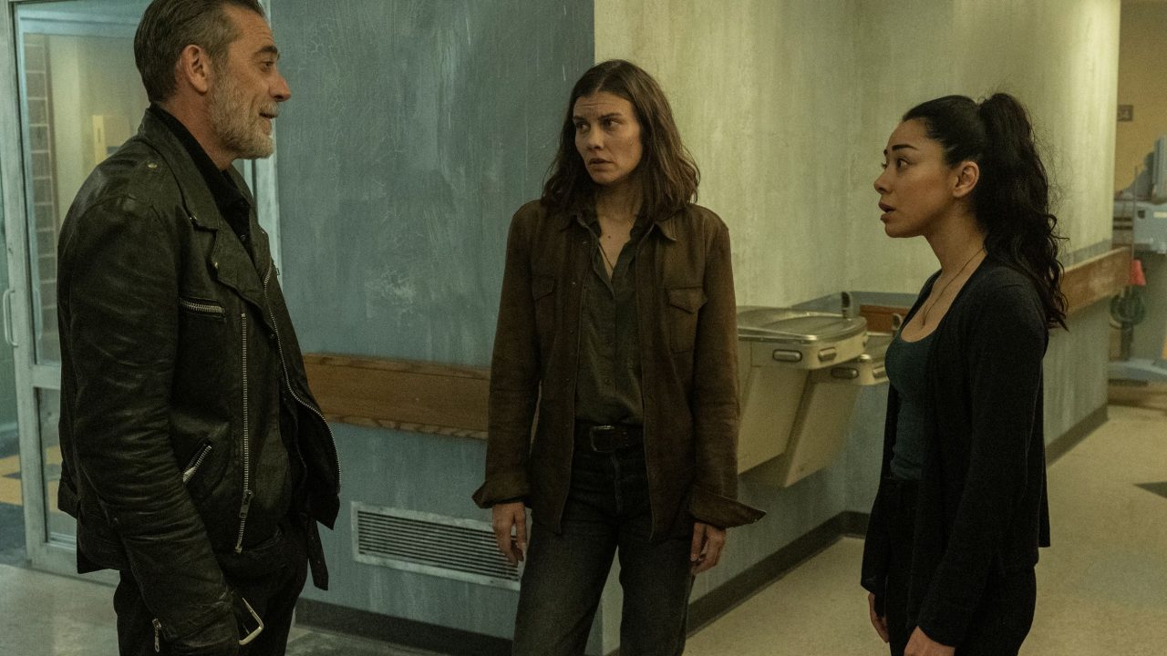 auren Cohan as Maggie, Jeffrey Dean Morgan as Negan, Aimee Garcia as Renata - The Walking Dead: Dead City _ Season 3, Episode 2 - Photo Credit: Robert Clark/AMC