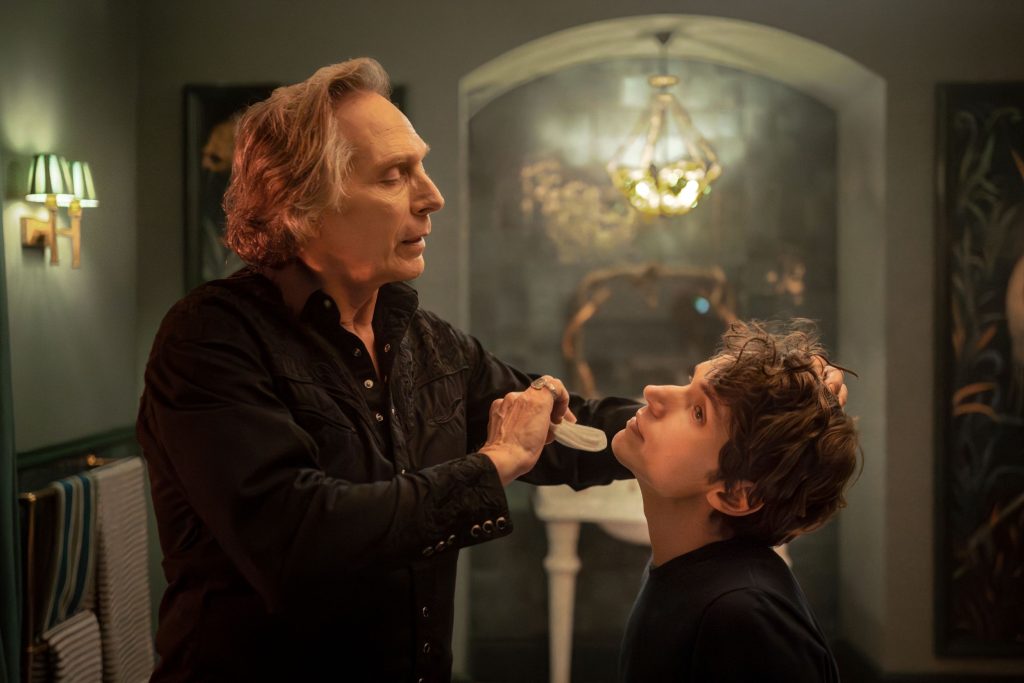 Nicholas Denton as Guy Anatole and William Fichtner as Jasper - Talmasca _ Season 1, Episode 4 - Photo Credit: David Gennard/AMC