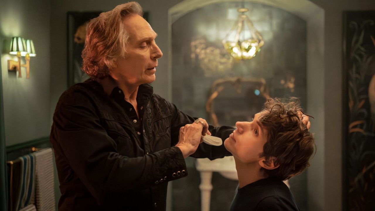 Nicholas Denton as Guy Anatole and William Fichtner as Jasper - Talmasca _ Season 1, Episode 4 - Photo Credit: David Gennard/AMC