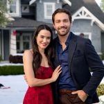 Rhiannon Fish and Jake Foy in Who's Coming for Christmas? Photo: Hallmark Media